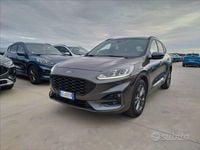 Usata Ford Kuga ST-Line 150 CV (110 kW) 2022 Grigio SUV