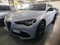 Usata Alfa Romeo Stelvio Veloce 209 CV (153 kW) 2024 Argento SUV