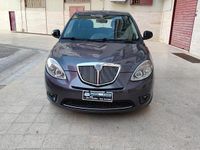 Usata Lancia Ypsilon 75 CV (55 kW) 2012 Grigio Utilitaria
