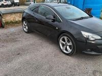 Usata Opel Astra GTC 136 CV (100 kW) 2016 Nero Coupé