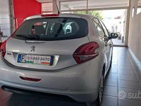 Usata Peugeot 208 Active 74 CV (54 kW) 2017 Grigio Utilitaria