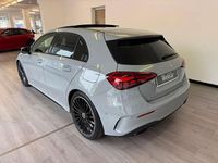Usata Mercedes A180 AMG line 116 CV (85 kW) 2025 Manufaktur alpine grey Berlina