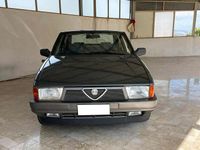 Usata Alfa Romeo 75 120 CV (88 kW) 1987 Blu Berlina