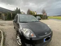 Usata Ford Fiesta 68 CV (50 kW) 2007 Nero Utilitaria