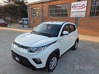 Usata Mahindra KUV100 87 CV (63 kW) 2020 Bianco SUV