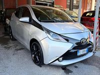 Usata Toyota Aygo X-play 69 CV (50 kW) 2016 Grigio Utilitaria