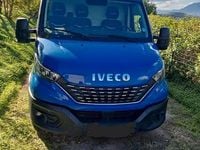 Usata Iveco Daily 180 CV (132 kW) 2021 Blu Berlina