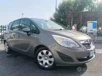 Usata Opel Meriva 101 CV (74 kW) 2010 Grigio Monovolume