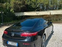 Usata Mercedes E220 194 CV (142 kW) 2020 Nero Coupé