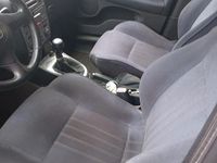 Begagnad Alfa Romeo 147 149 HK (109 kW) 2005 Silver Halvkombi