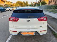 Usata Kia Niro Style 105 CV (77 kW) 2017 Bianco SUV
