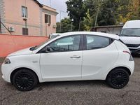 Usata Lancia Ypsilon Silver 69 CV (50 kW) 2022 Bianco Utilitaria
