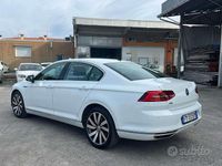 Usata VW Passat GTE 156 CV (114 kW) 2017 Bianco Berlina