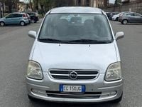 Usata Opel Agila 60 CV (44 kW) 2004 Argento Monovolume