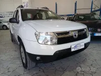 Usata Dacia Duster Lauréate 107 CV (78 kW) 2012 Bianco SUV