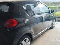 Usata Toyota Aygo 67 CV (49 kW) 2008 Nero Utilitaria