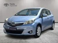 Usata Toyota Yaris Lounge 69 CV (50 kW) 2012 Blu Utilitaria