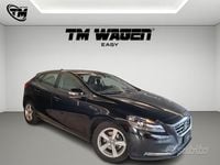 Usata Volvo V40 114 CV (83 kW) 2014 Blu Berlina