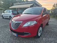 Usata Lancia Ypsilon 85 CV (62 kW) 2014 Rosso Utilitaria