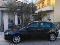 Usata Alfa Romeo 147 Distinctive 116 CV (85 kW) 2005 Nero Utilitaria
