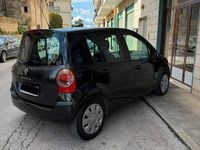 Usata Renault Modus 90 CV (66 kW) 2012 Nero Monovolume