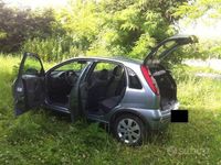 Usata Opel Corsa 58 CV (42 kW) 2004 Grigio Berlina