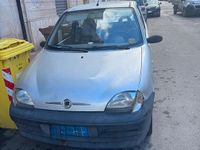 Usata Fiat 600 54 CV (39 kW) 2008 Grigio Utilitaria