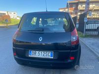Usata Renault Scénic II 130 CV (95 kW) 2008 Nero Monovolume