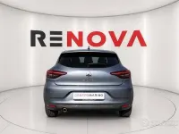 Usata Renault Clio V Techno 101 CV (74 kW) 2023 Grigio Berlina