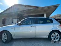 Usata Alfa Romeo 147 120 CV (88 kW) 2005 Grigio Utilitaria