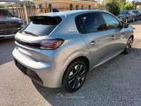 Usata Peugeot 208 Allure 101 CV (74 kW) 2025 Argento Utilitaria
