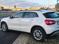 Usata Mercedes GLA180 110 CV (80 kW) 2016 Bianco SUV