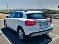Usata Mercedes GLA200 Executive 136 CV (100 kW) 2017 Bianco SUV