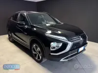 Usata Mitsubishi Eclipse Cross Instyle 98 CV (72 kW) 2023 Nero metallizzato SUV