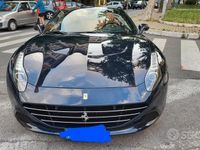 Usata Ferrari California 560 CV (411 kW) 2015 Blu Cabrio