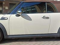Usata Mini Cooper Cabriolet 122 CV (89 kW) 2010 Bianco Cabrio