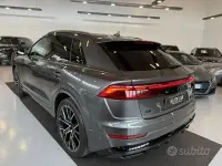 Usata Audi Q8 S-Line 286 CV (210 kW) 2025 Grigio SUV