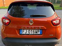 Usata Renault Captur Intens 90 CV (66 kW) 2017 Arancione SUV