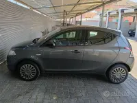 Usata Lancia Ypsilon 69 CV (50 kW) 2014 Giallo Utilitaria