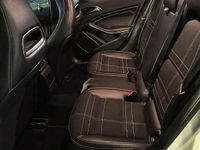 Usata Mercedes GLA200 136 CV (100 kW) 2016 Bianco SUV