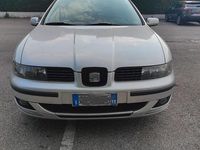 Usata Seat Leon 105 CV (77 kW) 2002 Grigio Utilitaria