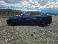 Usata Alfa Romeo Giulia 180 CV (132 kW) 2017 Blu Berlina