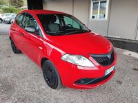 Usata Lancia Ypsilon Gold 69 CV (50 kW) 2021 Rosso Utilitaria