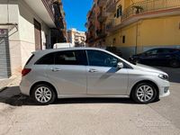 Usata Mercedes B160 Business 89 CV (65 kW) 2017 Grigio Monovolume