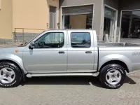 Gebraucht Nissan Navara 133 PS (97 kW) 2002 Grau Pickup