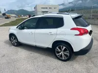 Usata Peugeot 2008 Allure 92 CV (67 kW) 2014 Bianco SUV