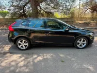Usata Volvo V40 120 CV (88 kW) 2018 Berlina