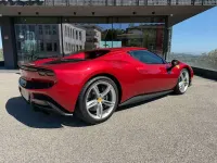 Usata Ferrari 296 662 CV (486 kW) 2022 Rosso Coupé