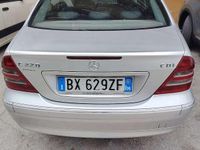 Usata Mercedes C220 150 CV (110 kW) 2001 Argento Berlina