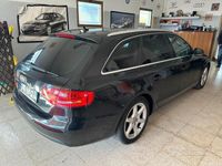 usata Audi A4 Avant 2.0 TDI 143 CV AUTOMATICA 8 MARCE-NA